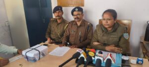 जमशेदपुर साइबर पुलिस को मिली बड़ी कामयाबी; आधार कार्ड अपडेट करने के नाम पर ठगी करने वाले गिरोह गिरफ्तार