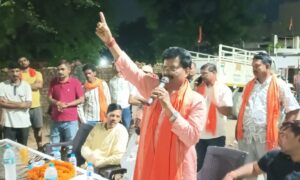 भाजपा के वरिष्ठ नेता अभय सिंह ने बिरसानगर में नुक्कड़ नाटक के जरिये जन सम्पर्क अभियान चलाया