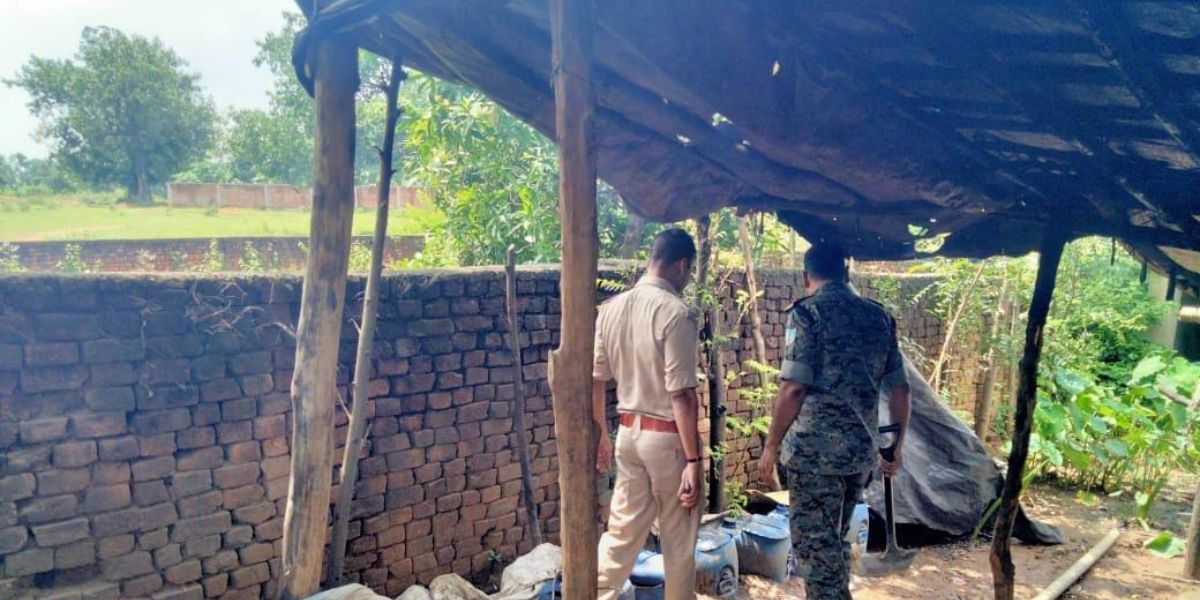 चांडिल थाना अंतर्गत चाकुलिया कैनाल किनारे और