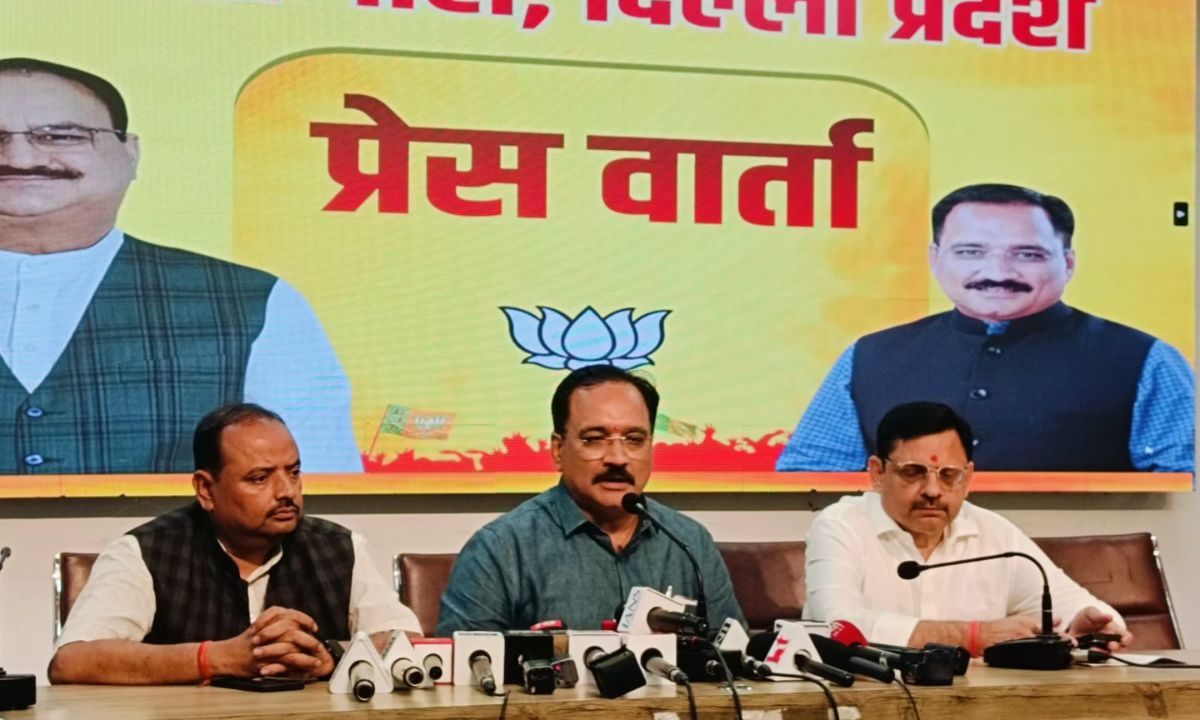 दिल्ली के 696 स्थाई वाटर निकासी पंपों में से 400 काम नहीं कर रहे थे