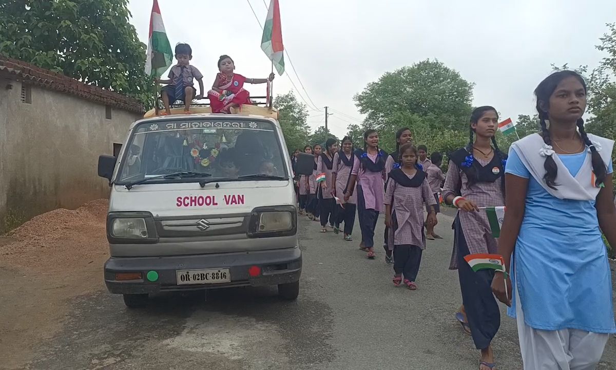 78 वा स्वंत्रता दिवस पर स्कूल के संचालक की भूमिका पर बड़ा सवाल