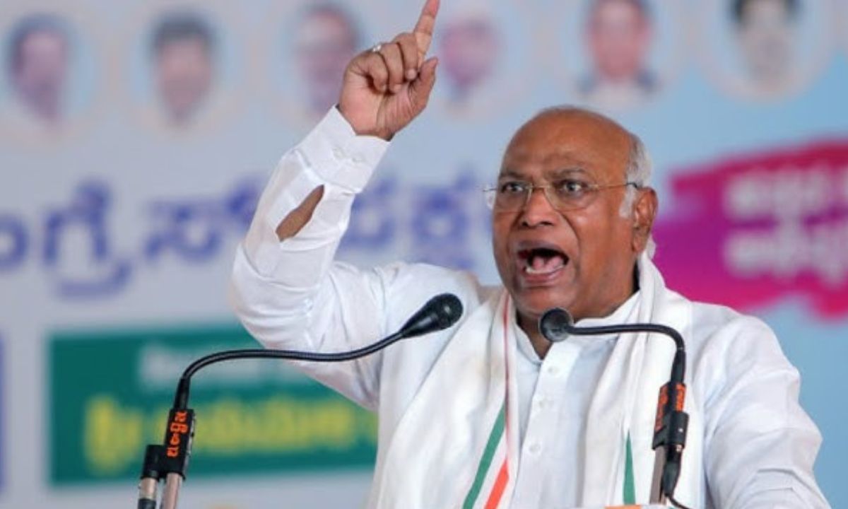 जम्मू कश्मीर में बोले खरगे- कांग्रेस-नेशनल कॉन्फ्रेंस का गठबंधन देख भाजपा बौखलाई