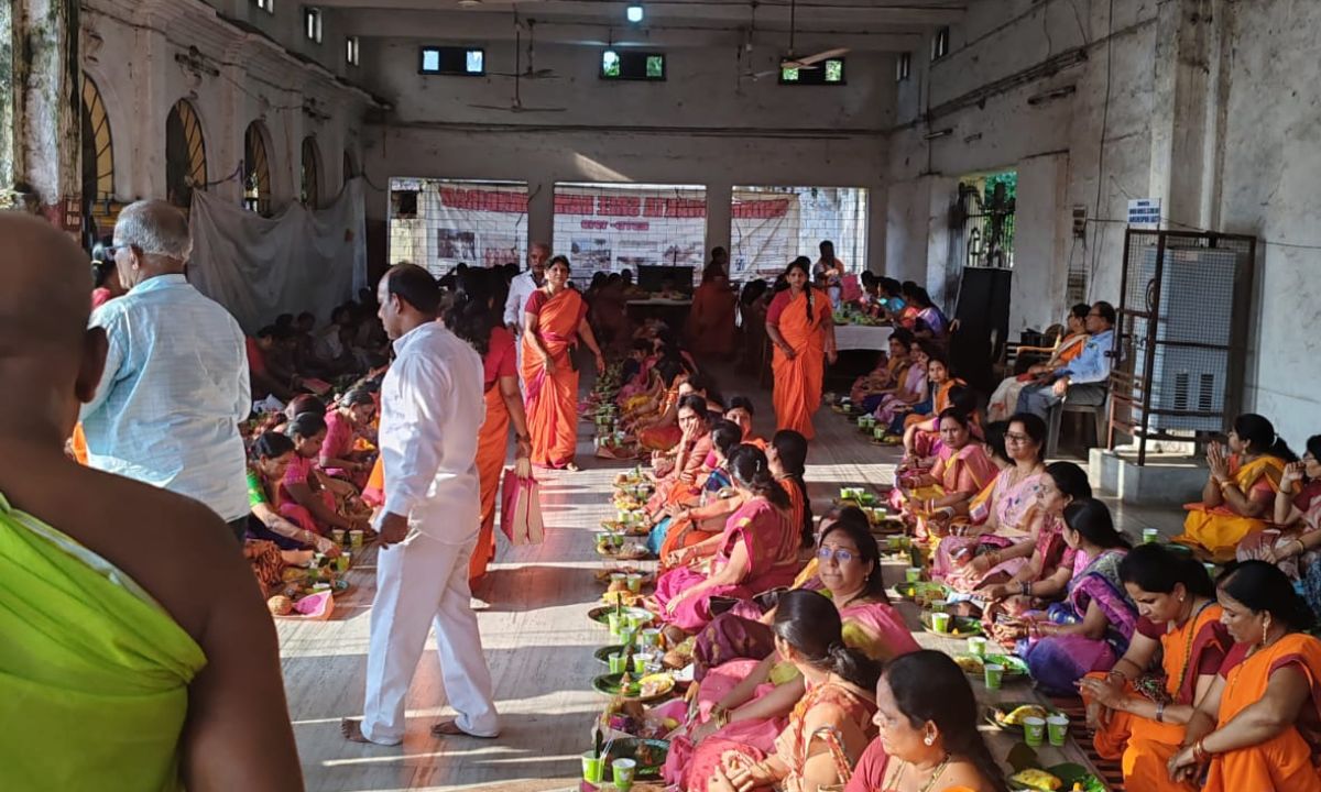 श्रीवारी सेवा दल ने एबीएस राम मंदिर, बिष्टुपुर में श्रीचक्र अभिषेकम