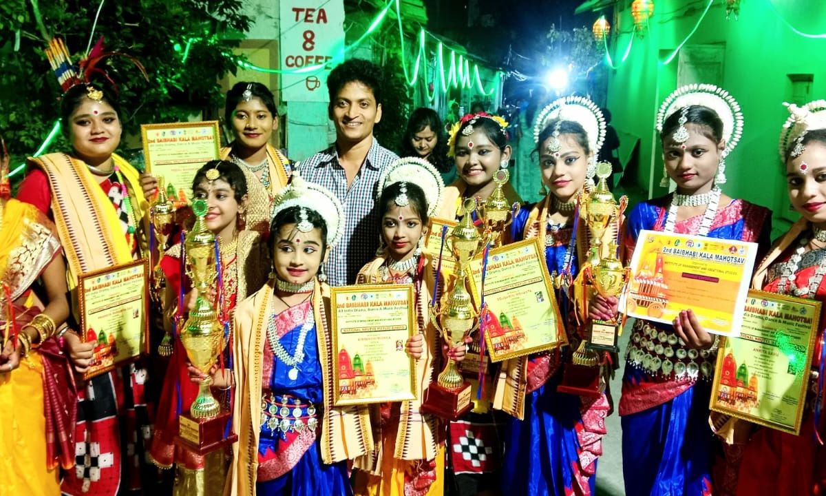 ओडिसी नृत्यांगना ने पुरी में नृत्य की प्रस्तुति कर अपना पंचम लहराया