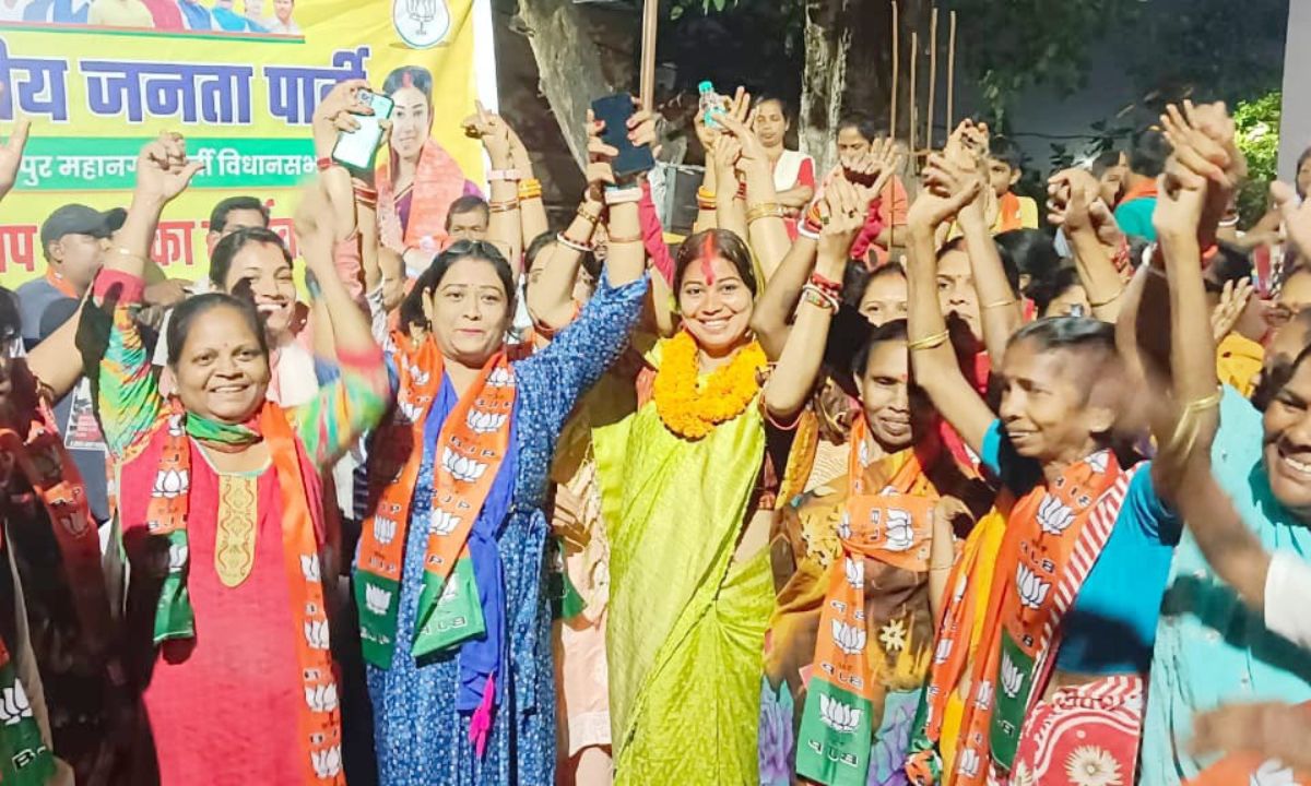 बिरसानगर जोन 6 और 8 में बड़ी संख्या में लोगों ने ली भाजपा की सदस्यता