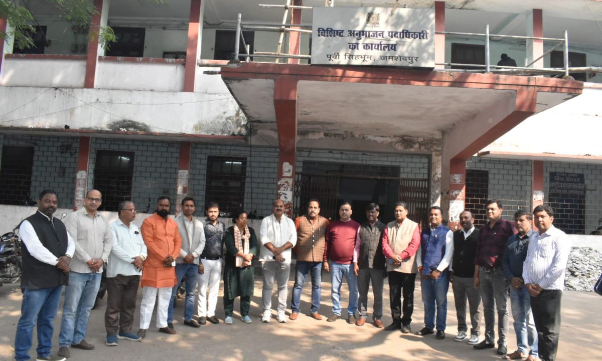 विशिष्ट अनुभाजन पदाधिकारी से भाजपा जमशेदपुर पूर्वी के प्रतिनिधिमंडल ने मुलाकात