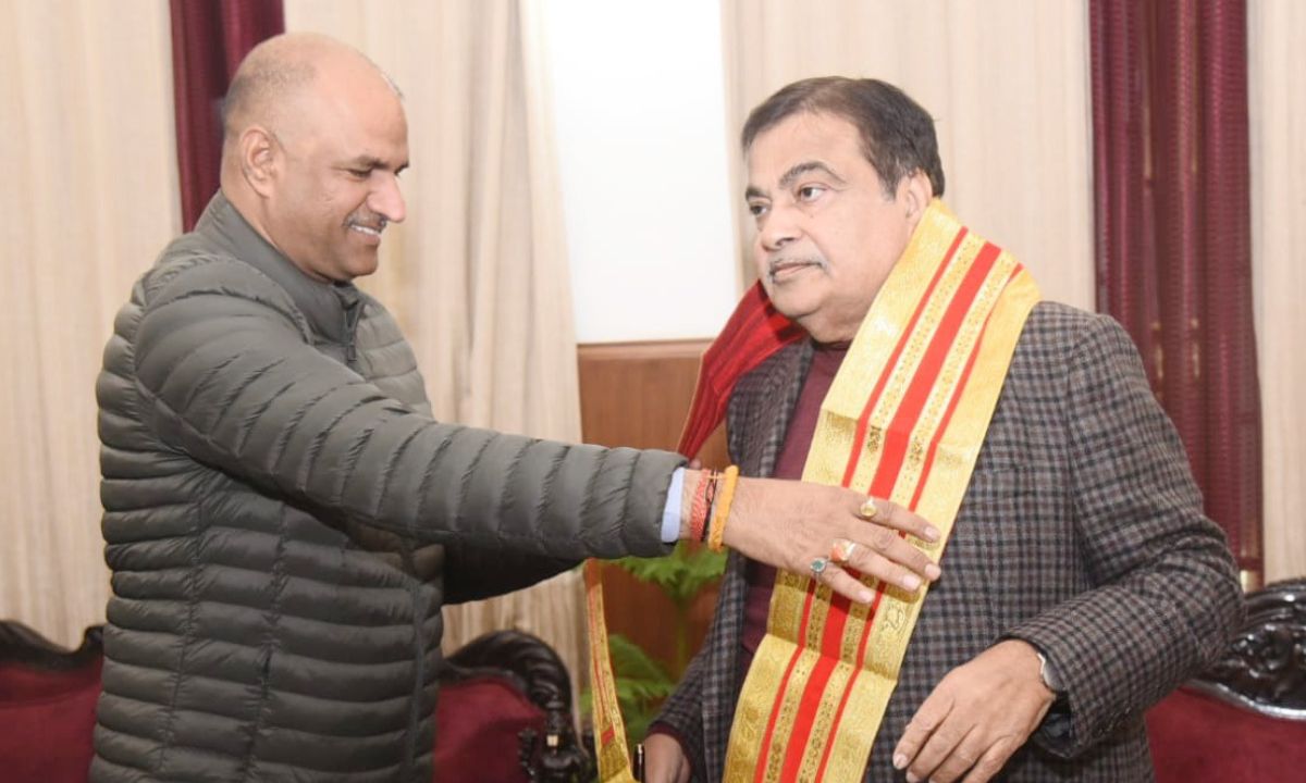 सी.पी.जोशी ने की नितिन गडकरी से भेंट