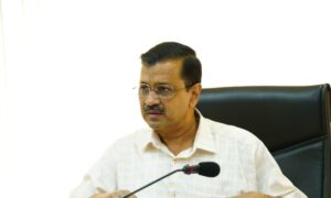 केजरीवाल ने भरा वालेंटियर्स में जोश, मुफ्त की रेवड़ी को घर-घर पहुंचाने का दिया मंत्र