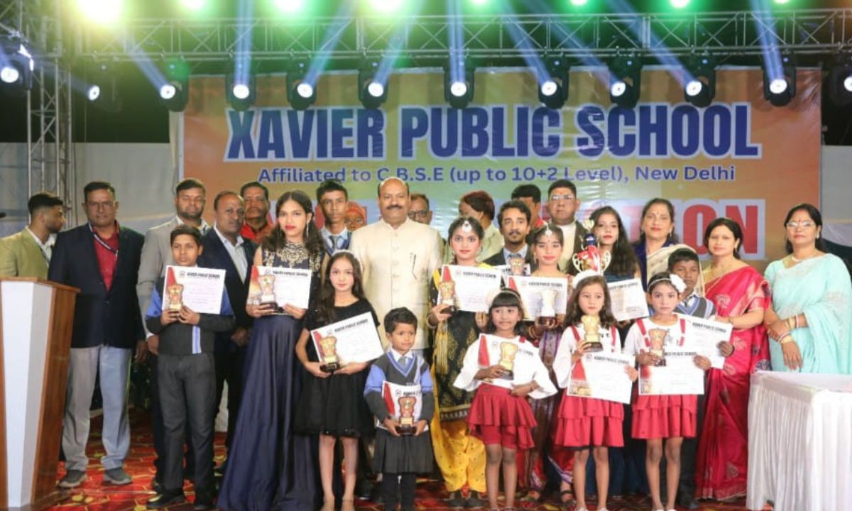 जेवियर पब्लिक स्कूल में को विद्यालय का 26 वा वार्षिकोत्सव मनाया गया