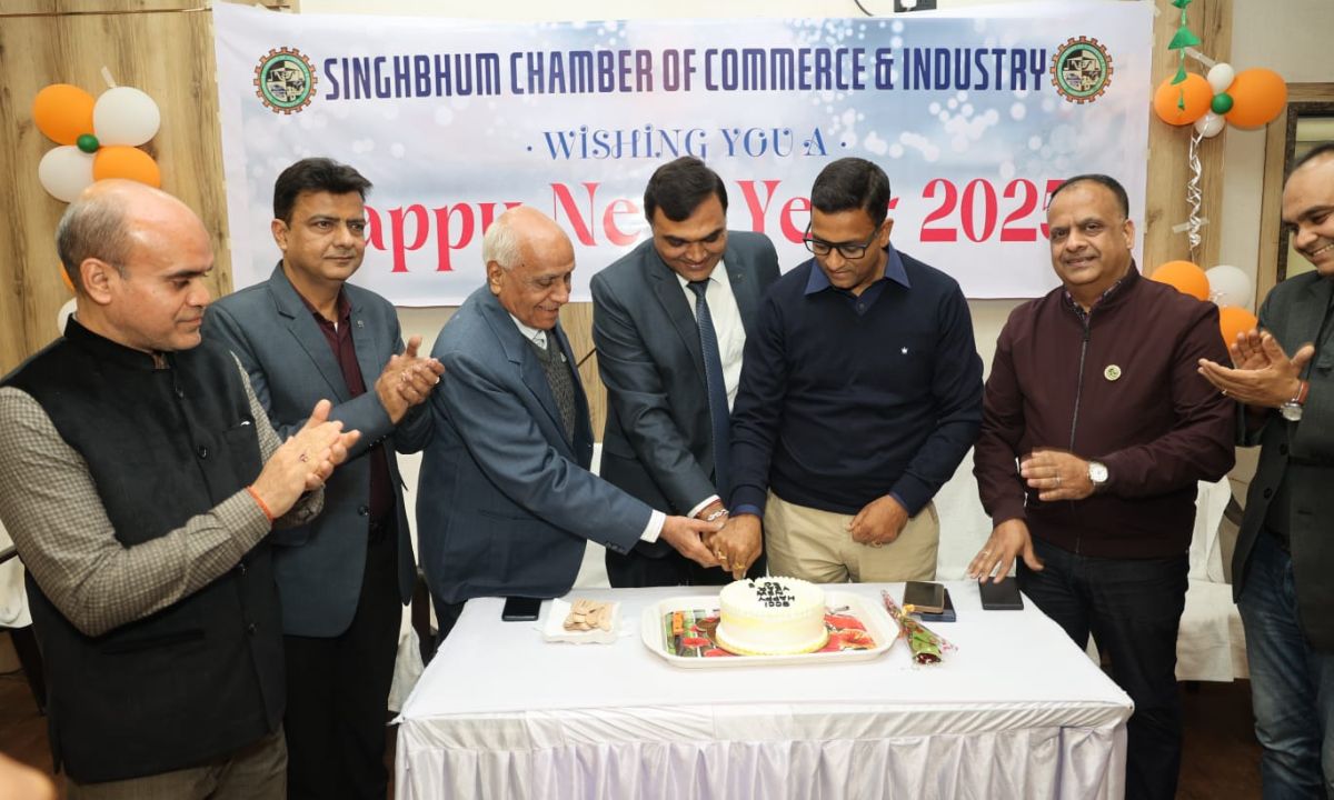 नववर्ष के शुभ अवसर पर चैम्बर भवन में वरीय पुलिस अधीक्षक