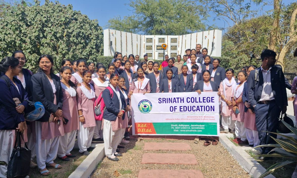 पुलवामा हमले में वीरगति प्राप्त जवानों की स्मृति में श्रद्धांजलि सभा