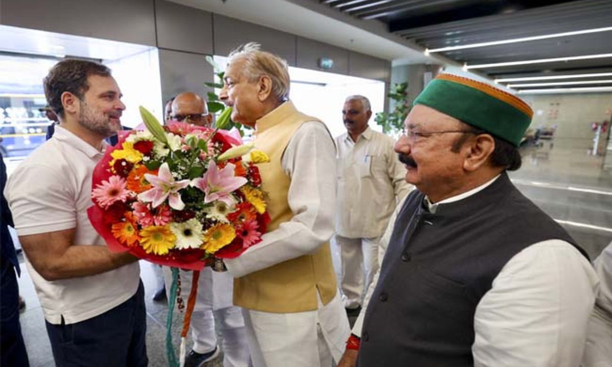 राहुल गांधी दो दिवसीय दौरे पर अपने संसदीय क्षेत्र रायबरेली पहुंचे