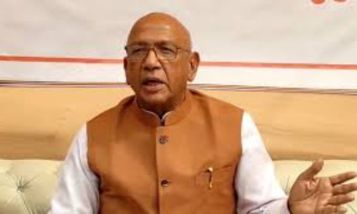 सरयू राय बीते तीन साल से केबुल टाउन और केबुल बस्ती में बिजली