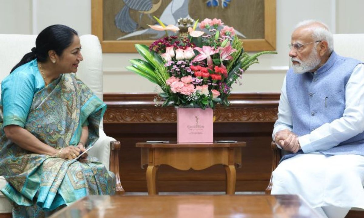 PM से मिलीं दिल्ली की CM :मोदी 8 मार्च को महिला सम्मान योजना लॉन्च