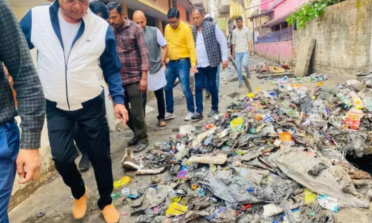 सरयू राय के निर्देश पर एक प्रतिनिधिमंडल ने मानगो में किया दौरा