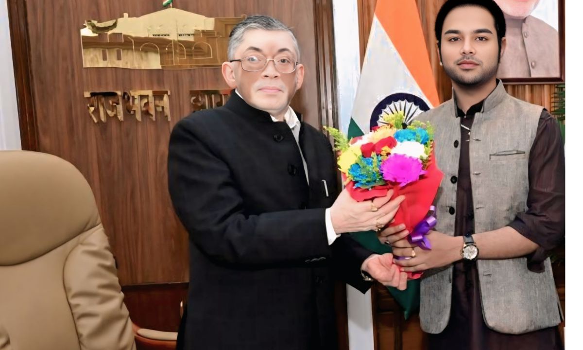 Members of All India Professional Congress met Governor Santosh Gangwar