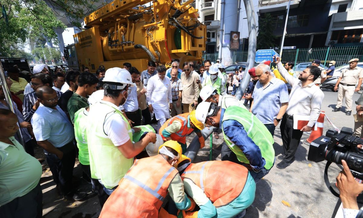 दिल्ली सरकार लाई अत्याधुनिक “रीसाइक्लर मशीन”