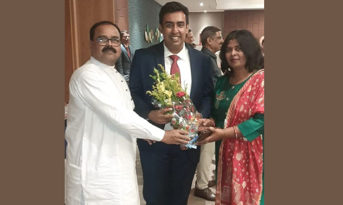 Advocate Sudhir Kumar Pappu congratulated Loyola student Ritwik on getting 115th rank in UPSC