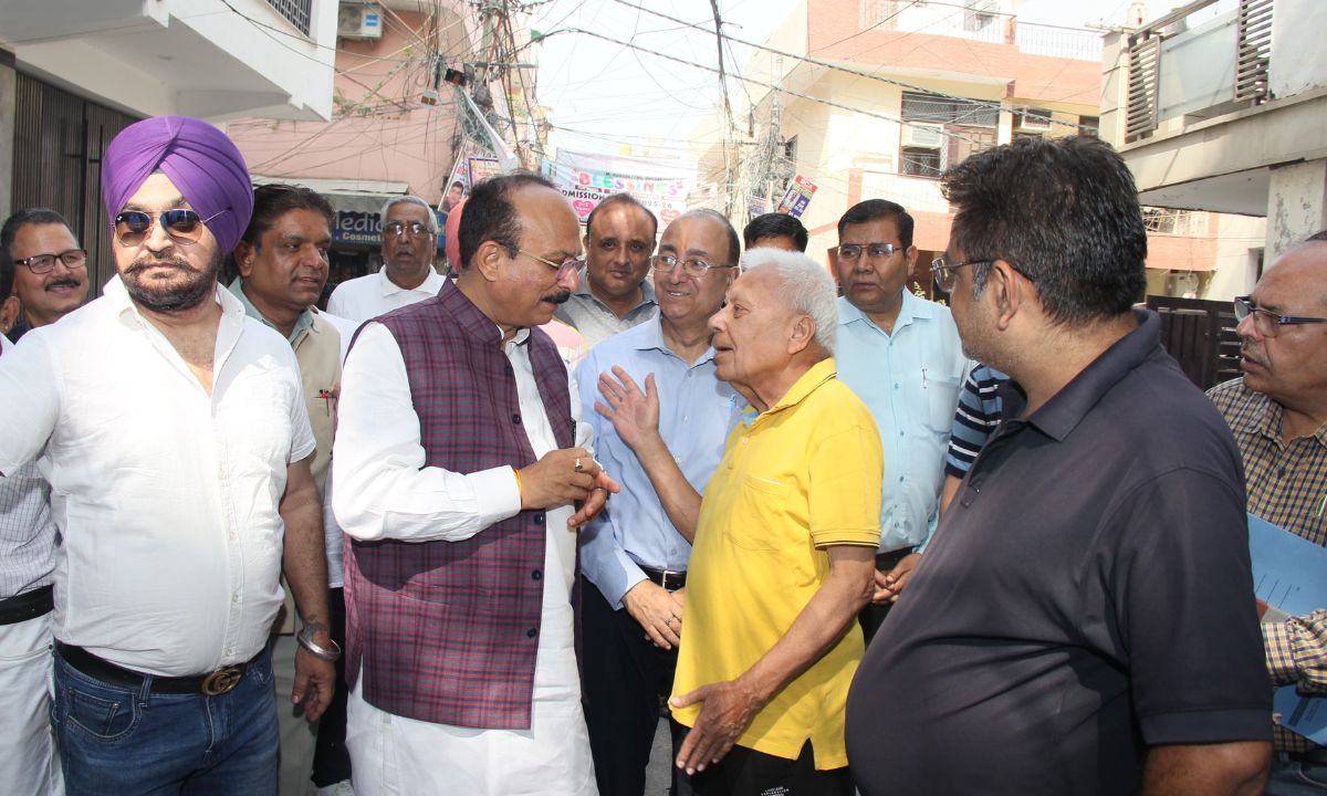 Cabinet Minister Ashish Sood today laid the foundation stone of several development works in Virendra Nagar