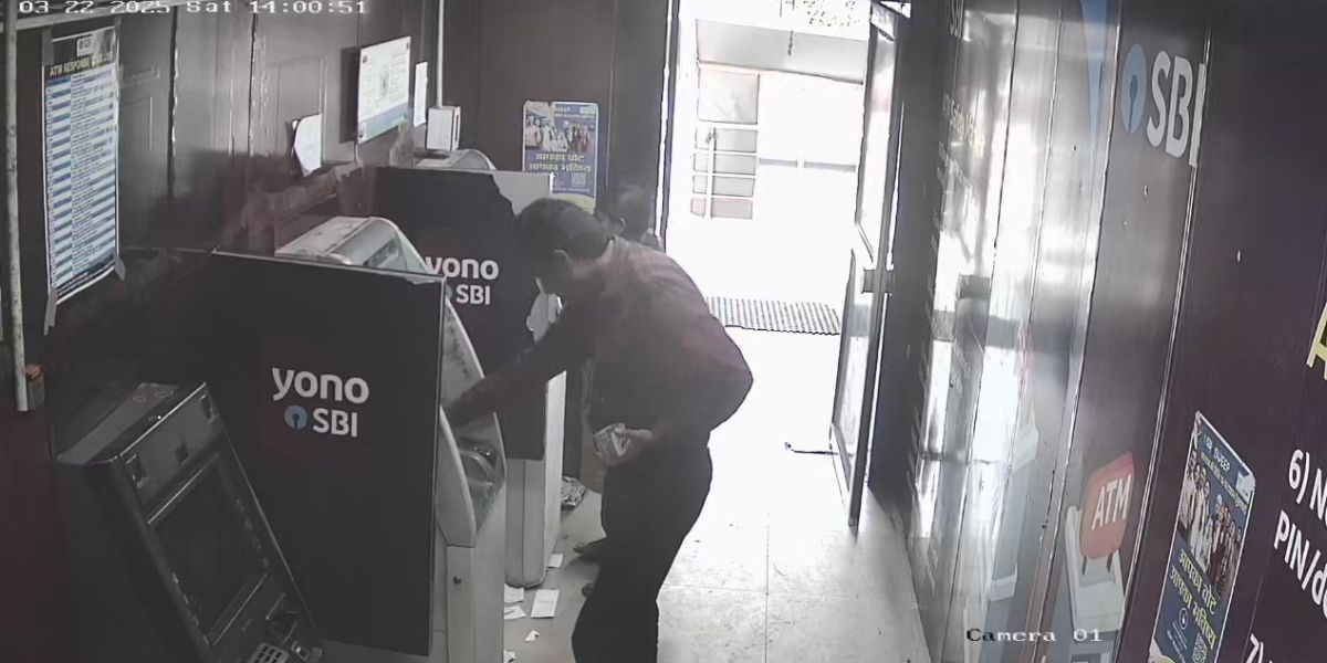 Complaint regarding irregularity while depositing ₹37,000 in ATM machine.