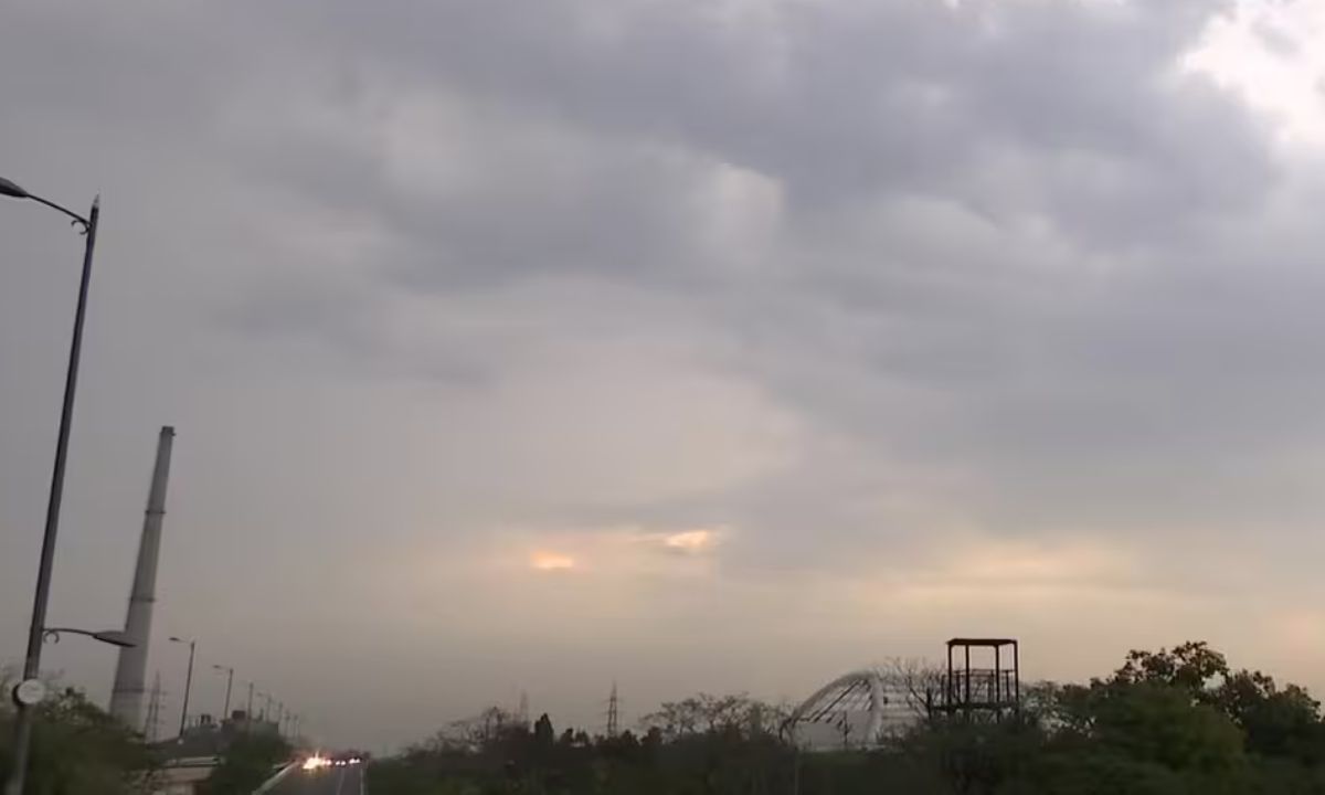 The weather will remain pleasant for the whole week, there is also a possibility of rain with thunder