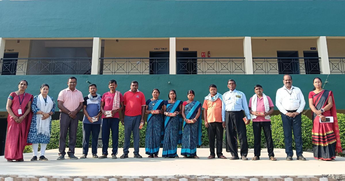 जेवियर पब्लिक स्कूल, डोरकासाई में मजदूर दिवस मनाया गया