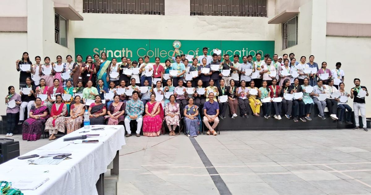 Prize distribution ceremony of annual sports competition