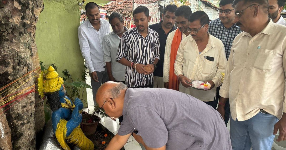 सरयू राय ने किया टिनशेड निर्माण कार्य और सौंदर्यीकरण कार्य का उद्घाटन