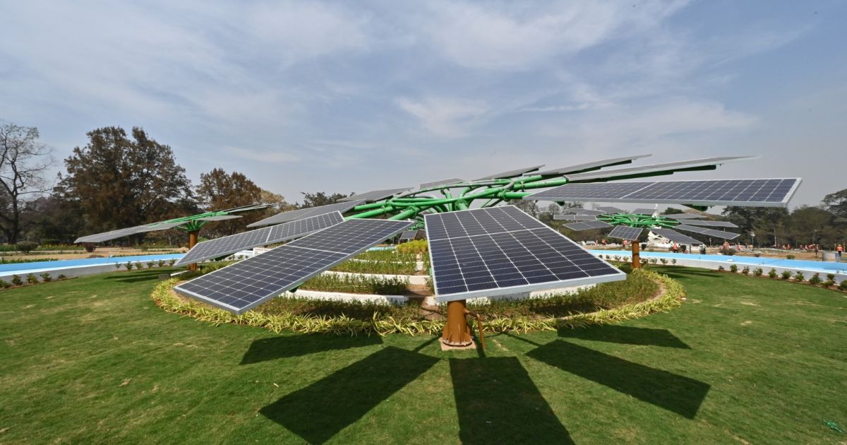 शहर में पर्यावरण के साथ विकास का माॅडल पेश कर रही टाटा स्टील, पौधरोपण