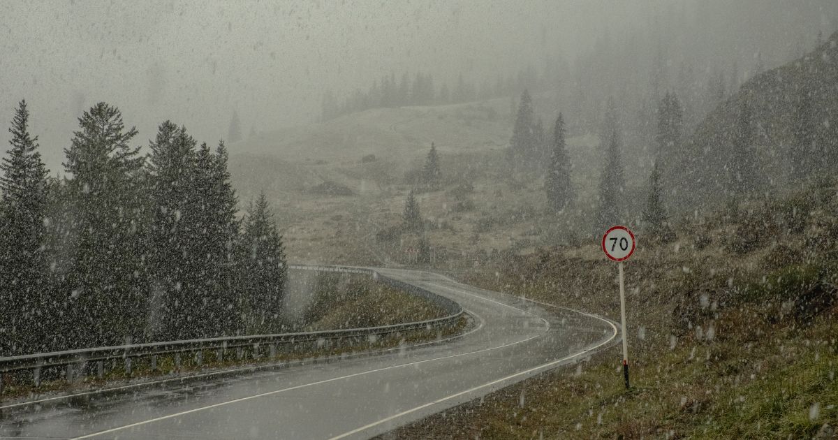 वज्रपात और बारिश
