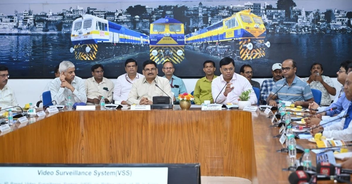 BHEL's historic achievement: 2500th electric rail engine dedicated to the nation, an example of innovation
