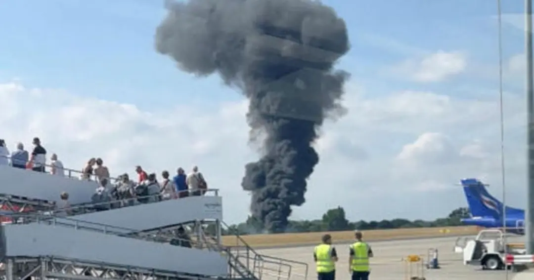 London Airport: Chaos at London airport after plane crash