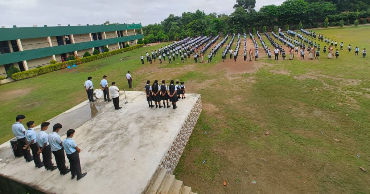 जेवियर पब्लिक स्कूल में भूतपूर्व शिक्षा मंत्री रामदास सोरेन को दी गई श्रद्धांजलि