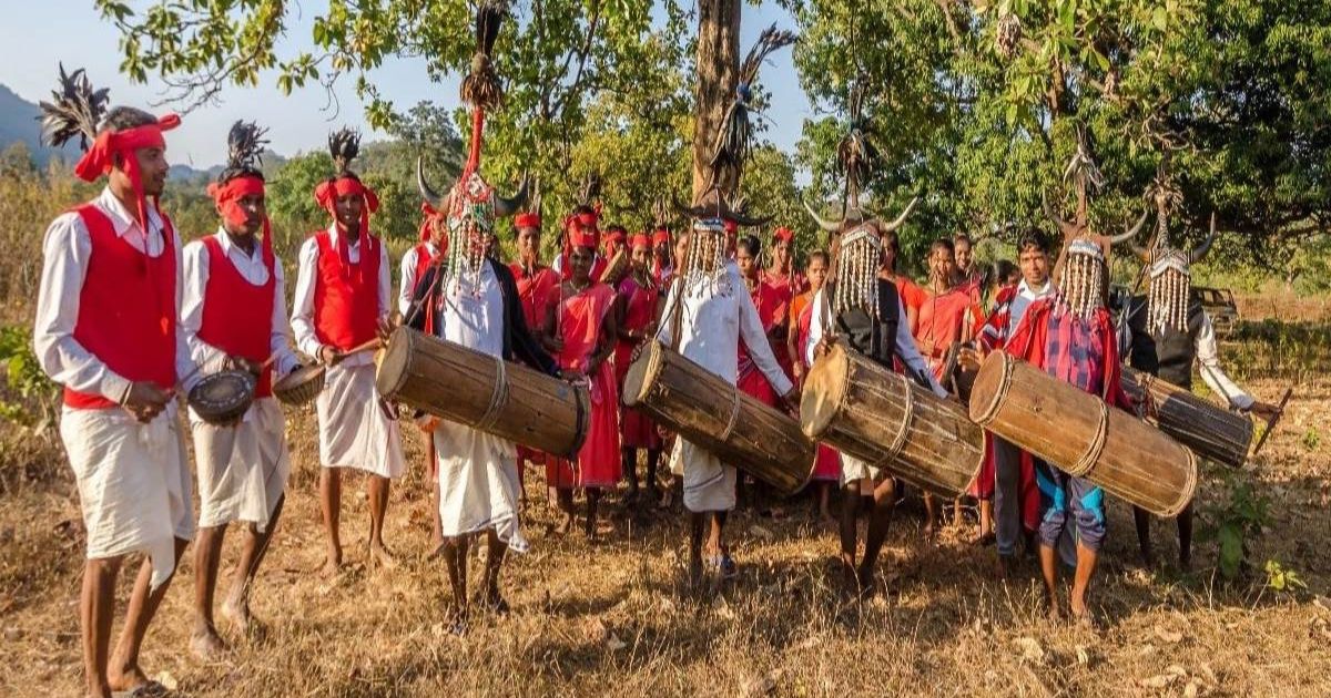 आज बात करते हैं आदिवासी समाज से जुड़े मुद्दों तथा पेसा अधिनियम