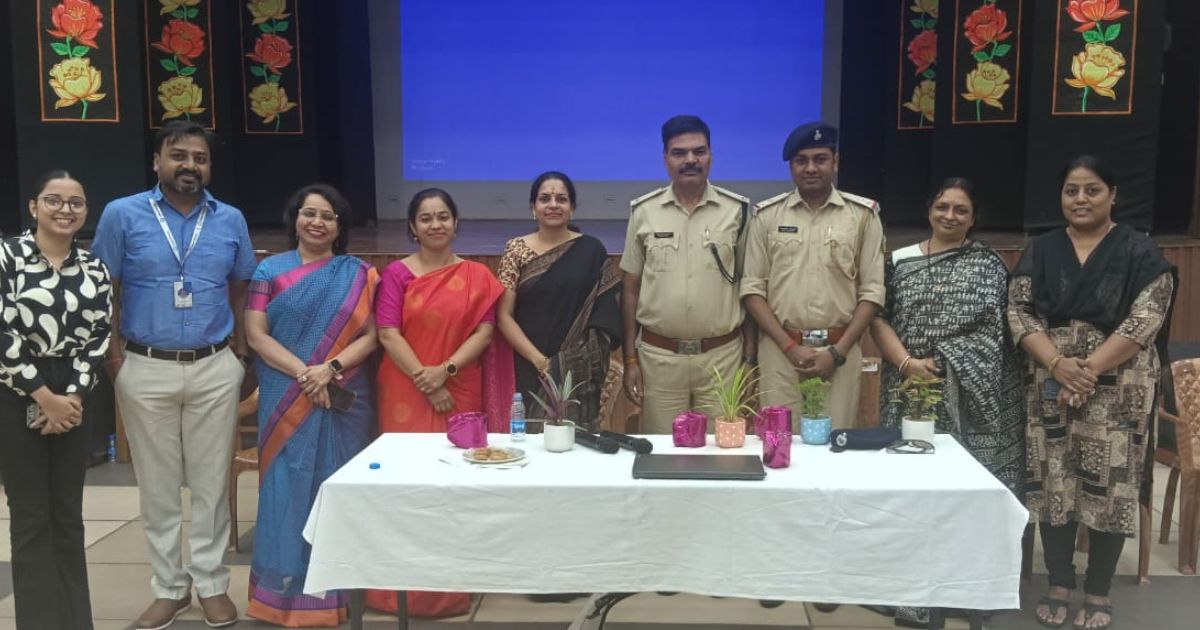 डी.बी.एम.एस. कदमा हाई स्कूल में "साइबर क्राइम जागरूकता सेशन" का सफल आयोजन