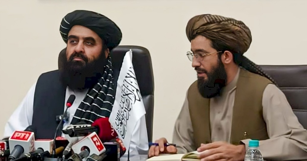 Afghan minister blocks entry of women journalists