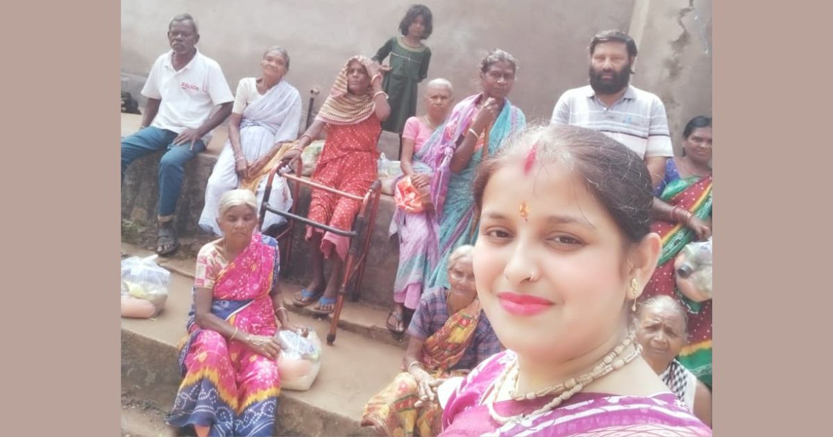 संजुक्ता सेवा निकेतन ने दर्जनों गरीब परिवार के बीच अनाज वितरण