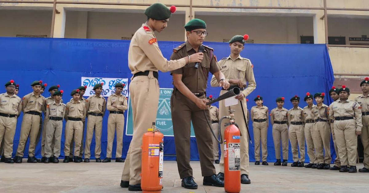 बड़बिल-बोलानी स्थित डी.ए.वी. पब्लिक स्कूल में फायर मॉक ड्रिल