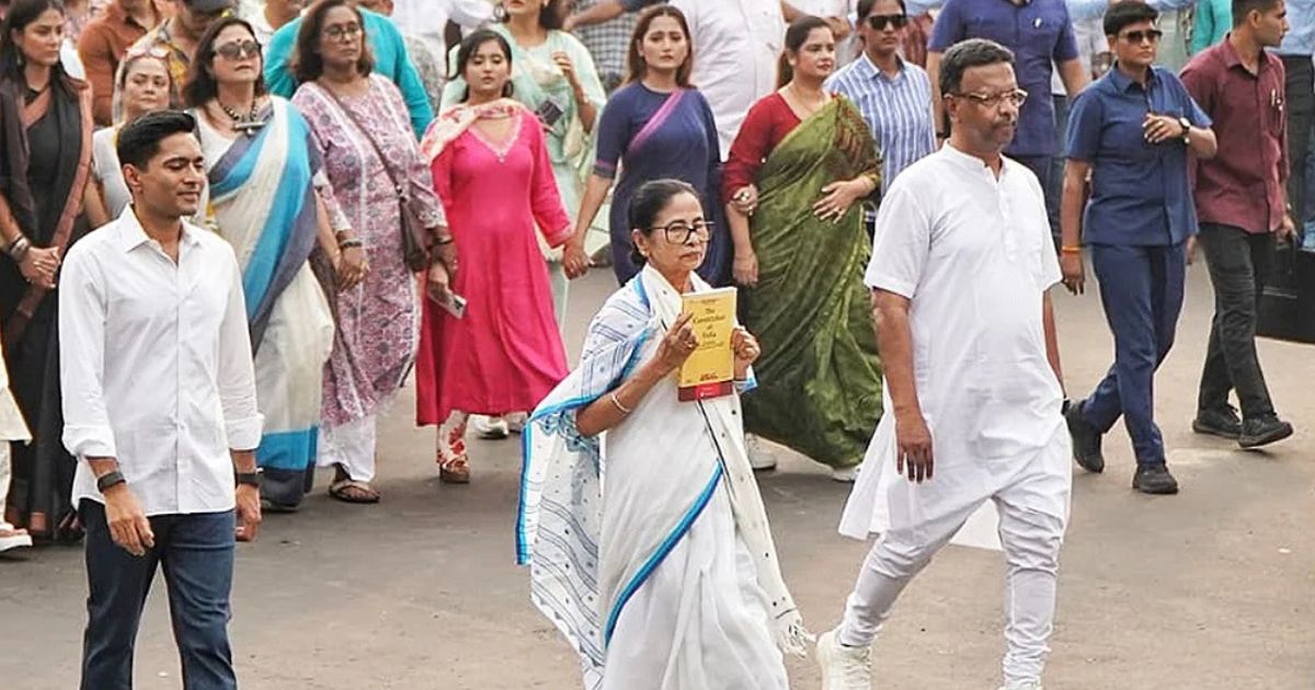 ममता बोलीं– मेरे पास शाह के खिलाफ पेन ड्राइव