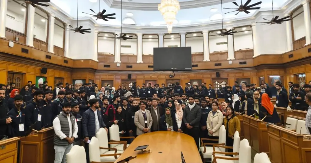 170 Kashmiri youth visit Delhi Assembly