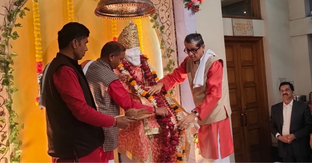 Dr. Chandrabhanu Satpathy Sai devotion