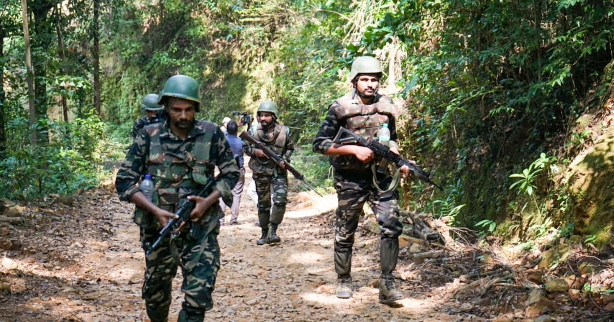 झारखंड में 21 नक्सली ढेर,