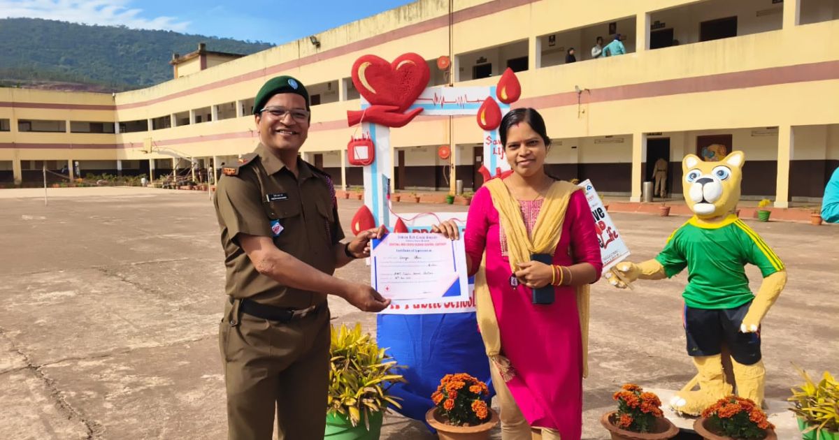 डीएवी पब्लिक स्कूल, बोलानी में रक्तदान शिविर