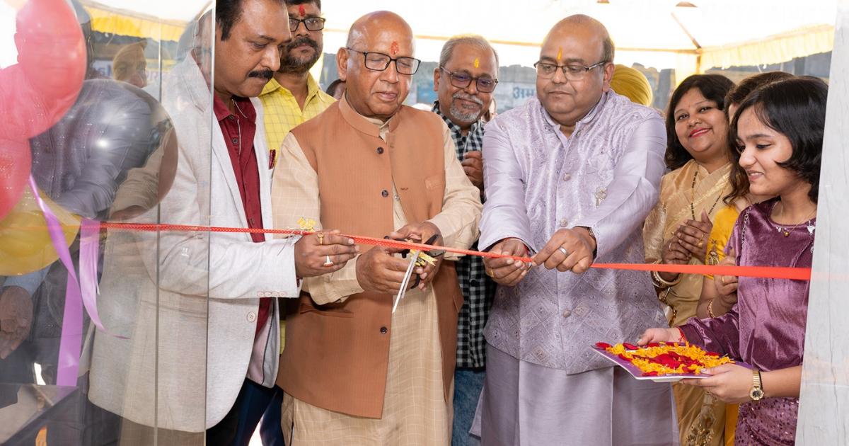 साकची में “ड्राइव इन स्टाइल” कार एक्सेसरीज़ शोरूम का उद्घाटन, विधायक सरयू राय रहे मुख्य अतिथि