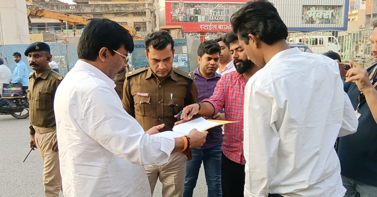 मानगो में मेयर प्रत्याशी के पोस्टर फाड़े जाने पर जांच की मांग तेज