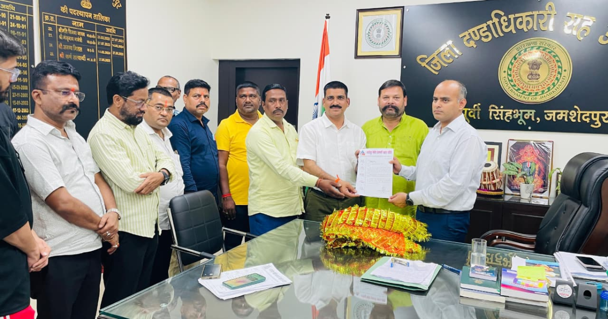 प्रमुख अखाड़ा समितियो ने किया उपायुक्त से मुलाकात कहा जमशेदपुर