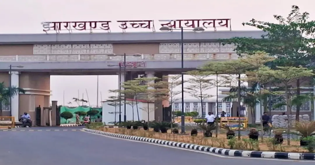 वकील मनोज टंडन का ड्राइविंग लाइसेंस रद्द करने के आदेश पर हाईकोर्ट की रोक