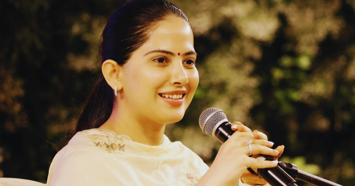 Kolkata की जया शर्मा से 'Jaya Kishori' बनने तक का सफर, जानें विवाद और सच्चाई