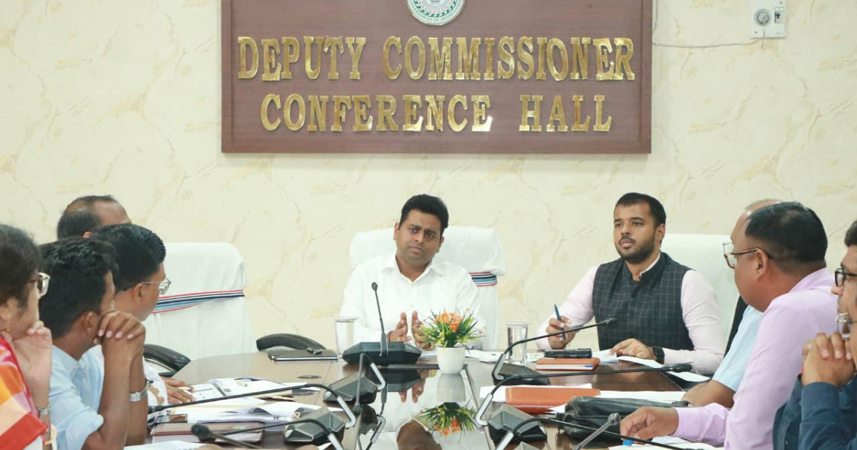 चाईबासा में डीसी चंदन कुमार की अध्यक्षता