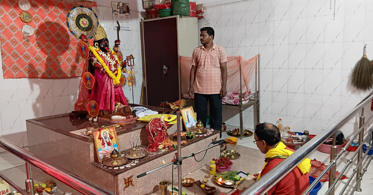 बैशाख अमावस्या पर मां दक्षिणेश्वरी काली की भव्य पूजा